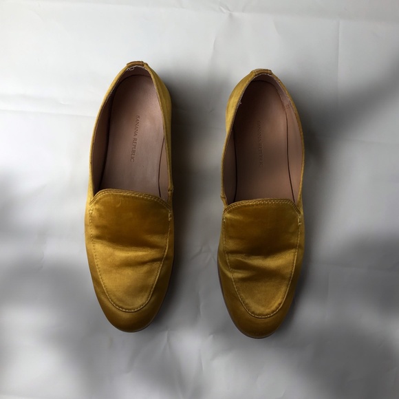 Banana Republic Yellow Gold Satin Demi Loafer 7.5 - Picture 12 of 12